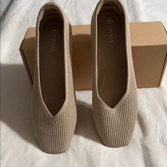 Chic Beige Women's Loafers size 8.5 - Picture 6 of 8